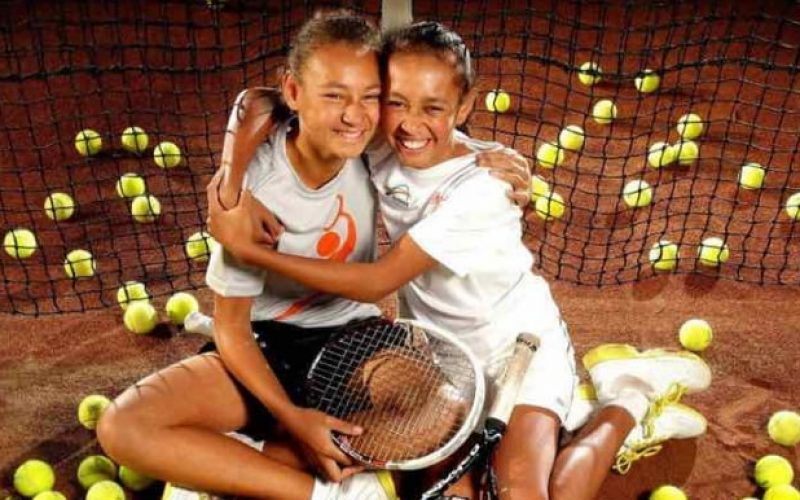 Daily Telegraph: Super Tennis Sisters Violet & Patricia Apisah